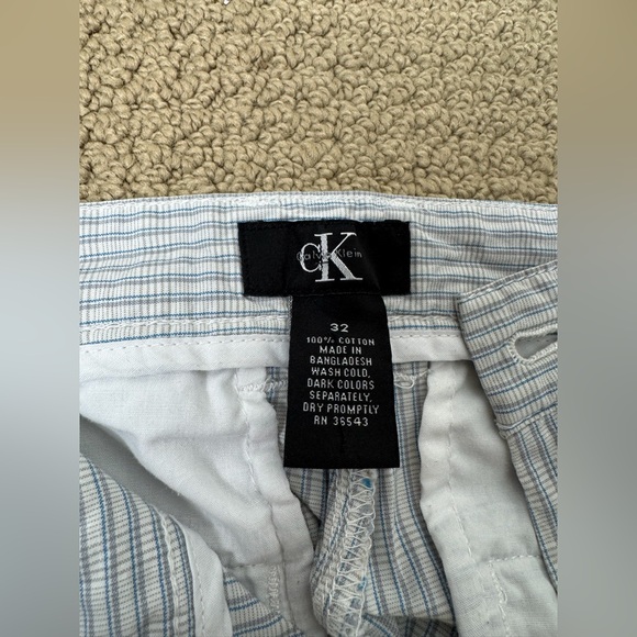 Calvin Klein Shorts Casual (Men’s Size 32) - Picture 4 of 5